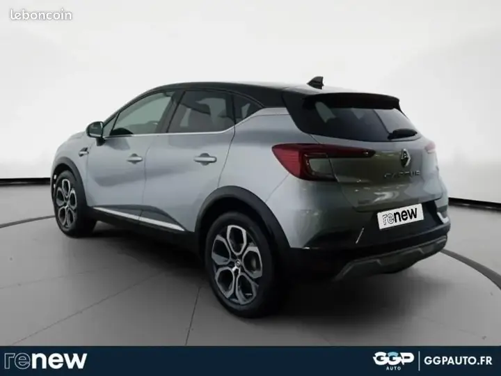 Renault Captur 2023 photo 3