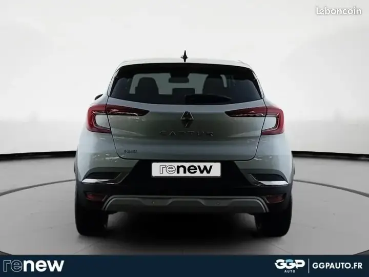 Renault Captur 2023 photo 4