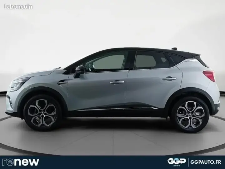 Renault Captur 2023 photo 2