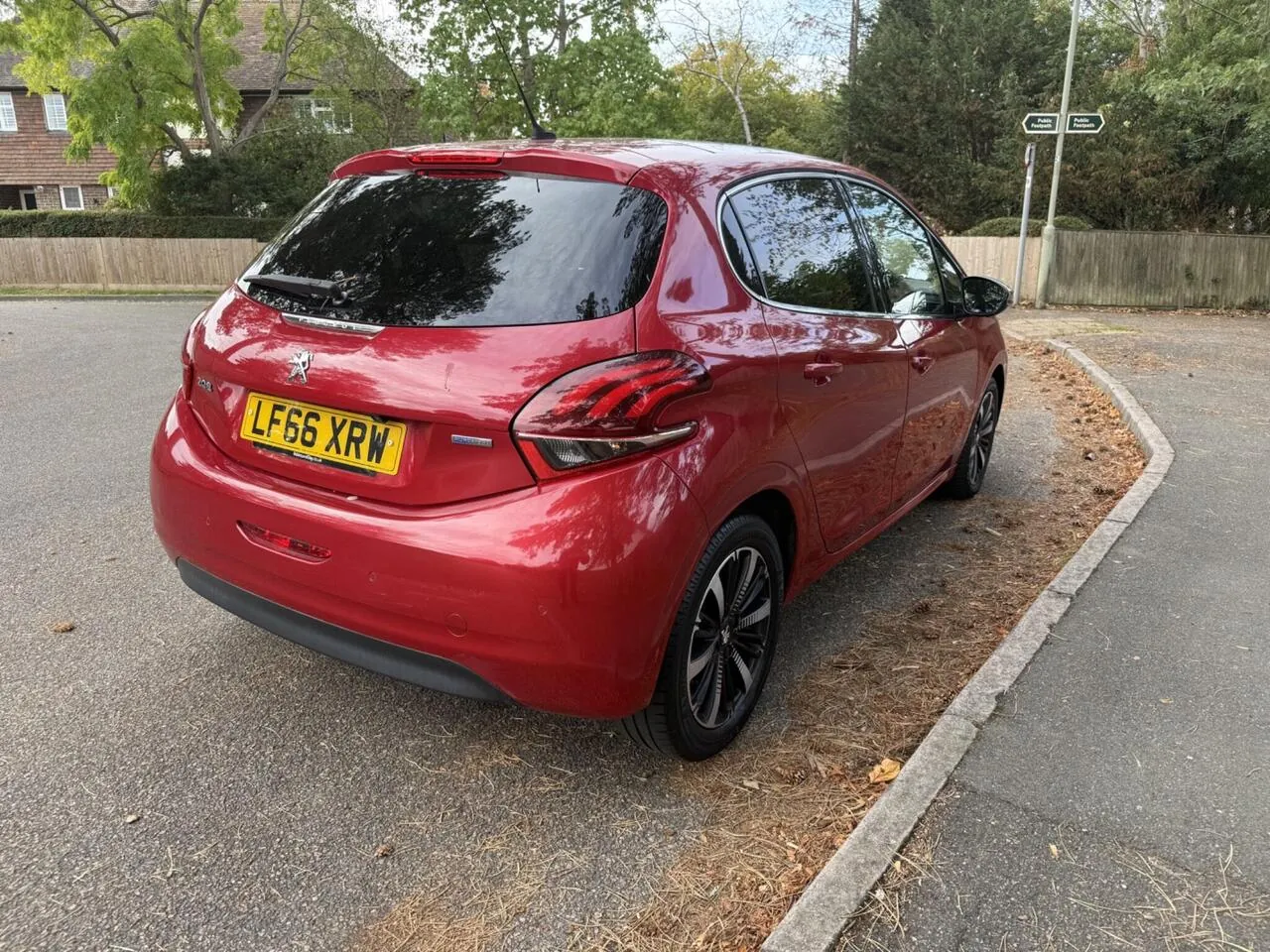 Peugeot 208 2016 photo 5