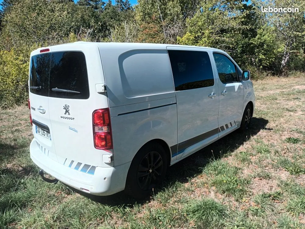 Peugeot Expert Combi 2021 photo 2