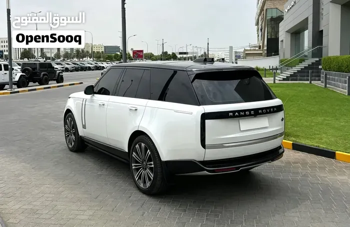 Land Rover Range Rover Evoque 2022 photo 2