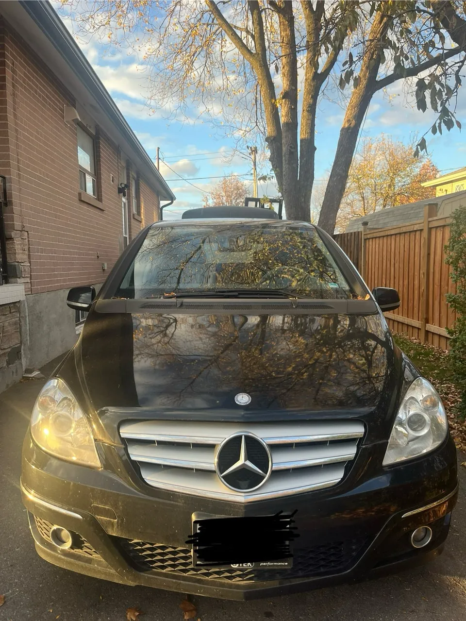 Mercedes-Benz B-Class 2011 photo 2