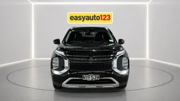 Mitsubishi Outlander 2022 photo 3