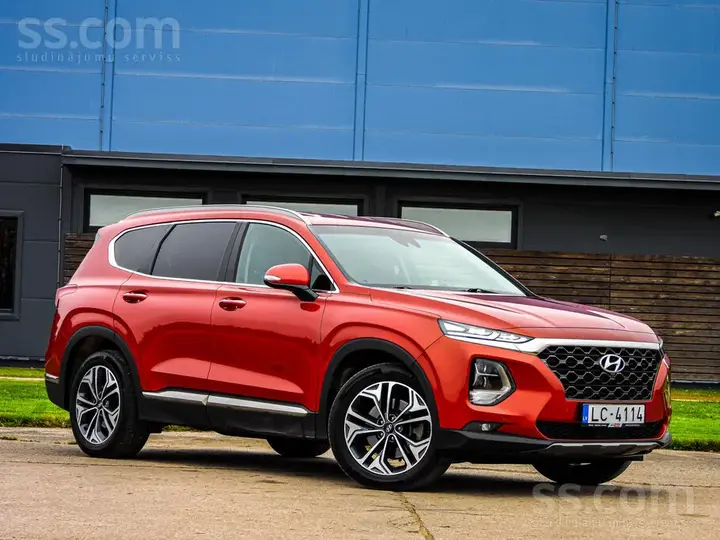 Hyundai Santa Fe 2018 photo 3