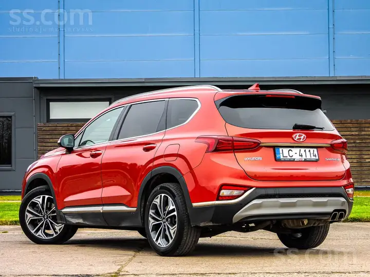 Hyundai Santa Fe 2018 photo 4