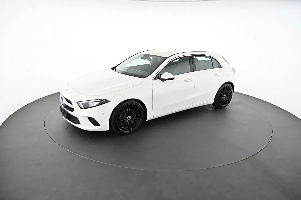 Mercedes-Benz A-Class 2019 photo 3