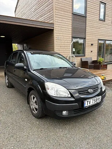 Kia Rio 2007 photo 2