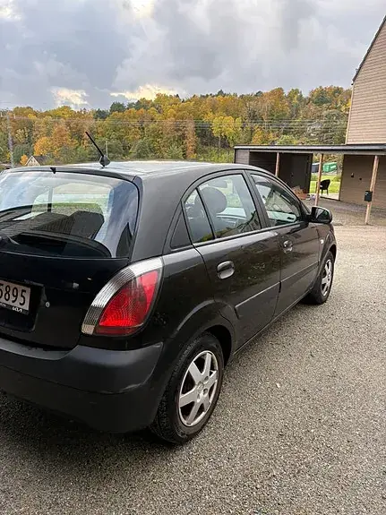 Kia Rio 2007 photo 5