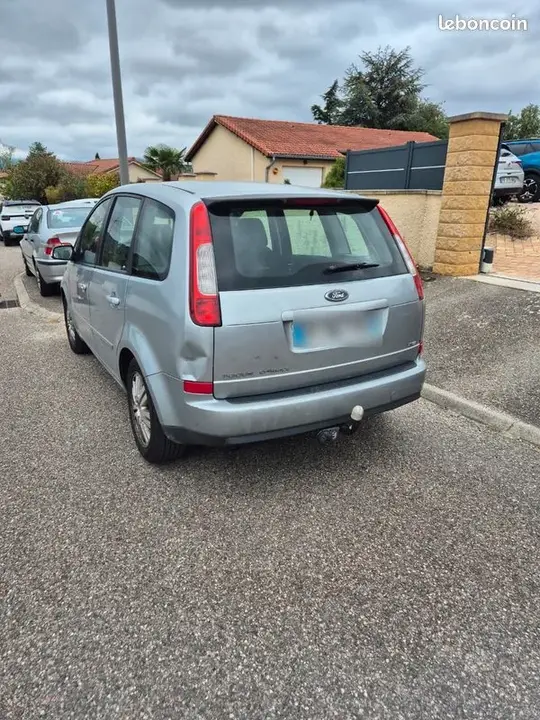 Ford Focus 2005 photo 2