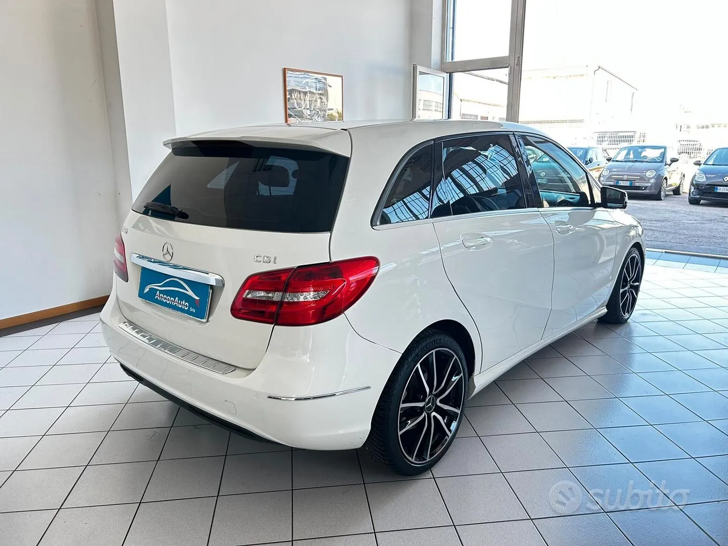 Mercedes-Benz B-Class 2012 photo 4