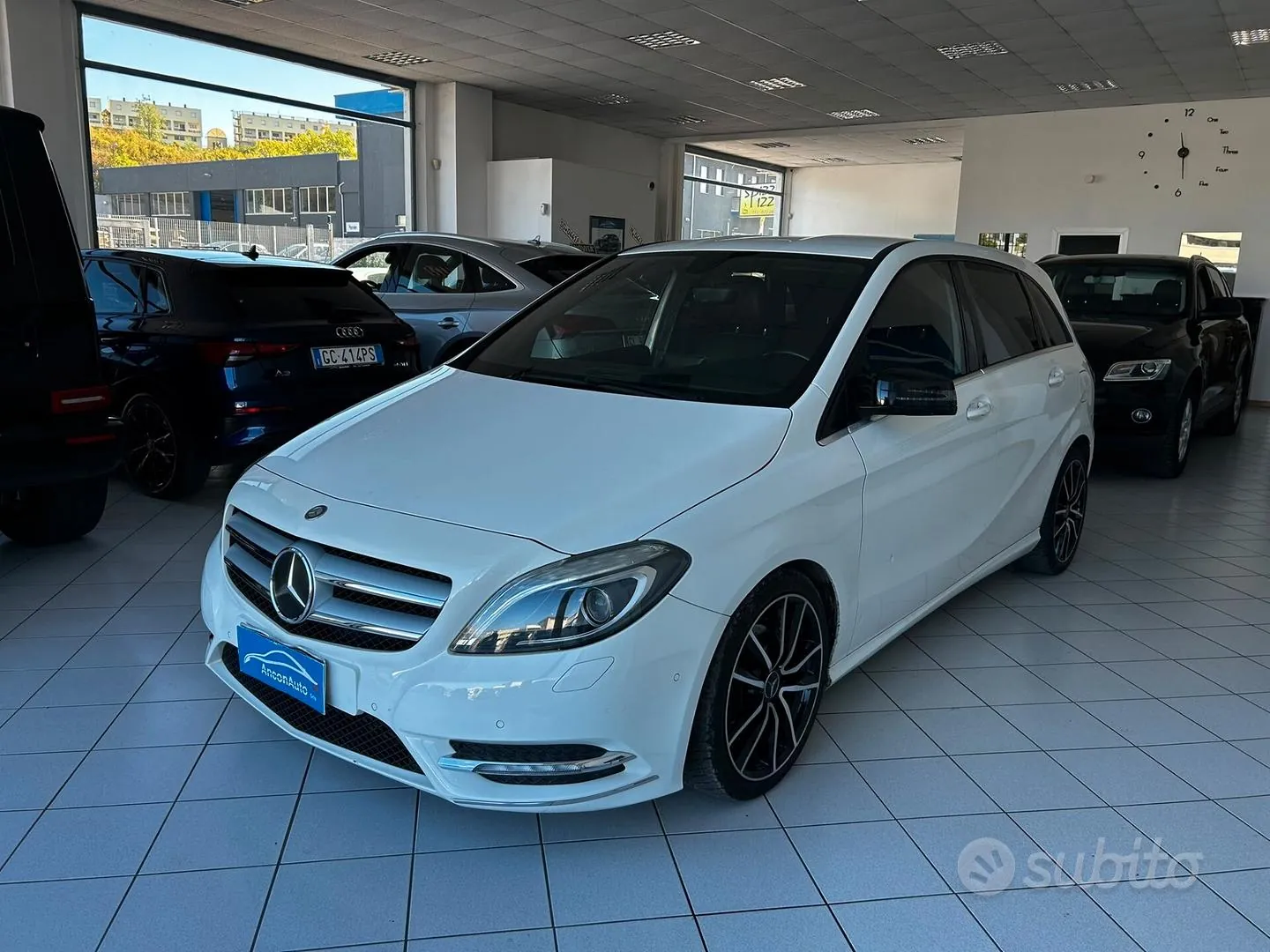 Mercedes-Benz B-Class 2012 photo 3
