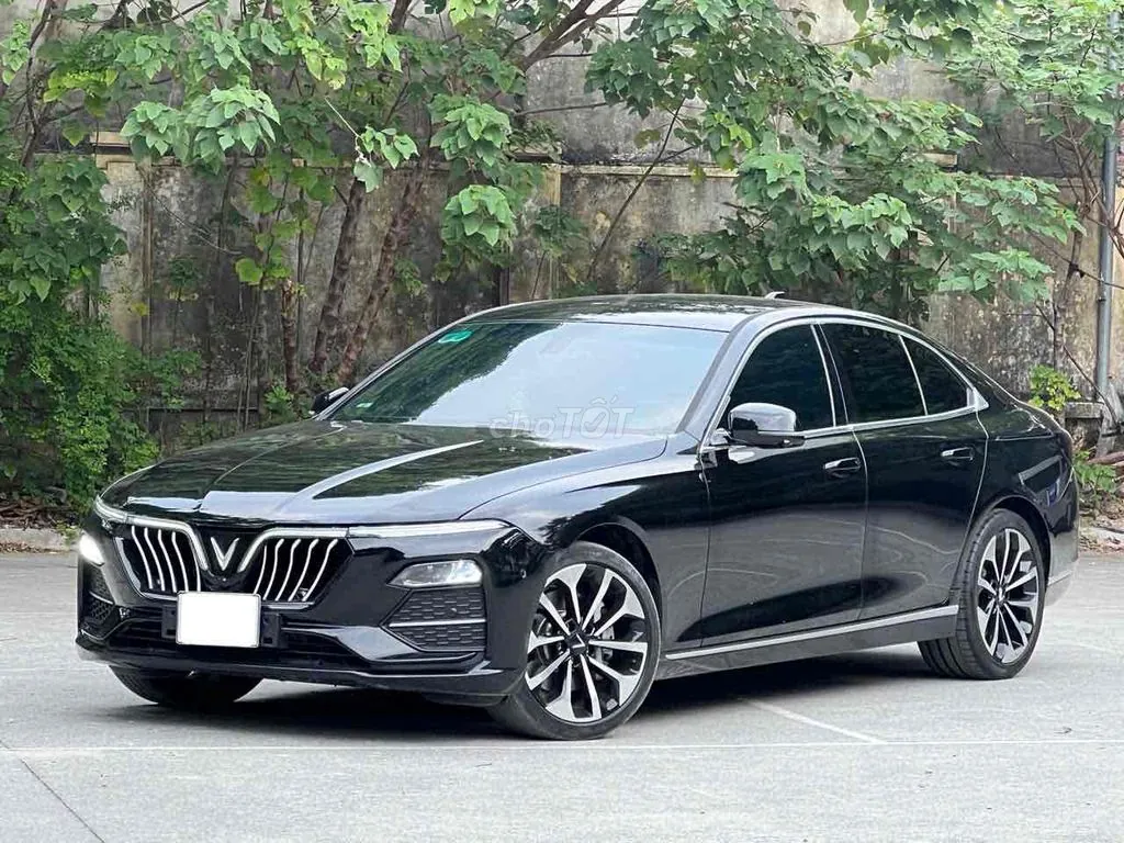 Vinfast Lux A2.0