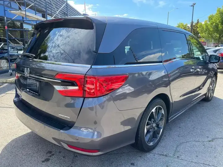 Honda Odyssey 2023 photo 4