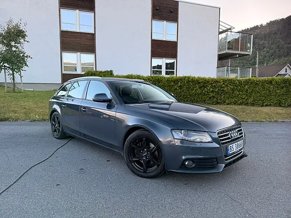 Audi A4 2009 photo 5
