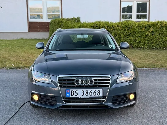 Audi A4 2009 photo 3