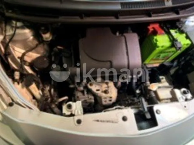 Toyota Belta 2009 photo 2
