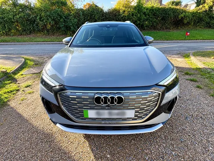 Audi Q4 E-Tron 2021 photo 2