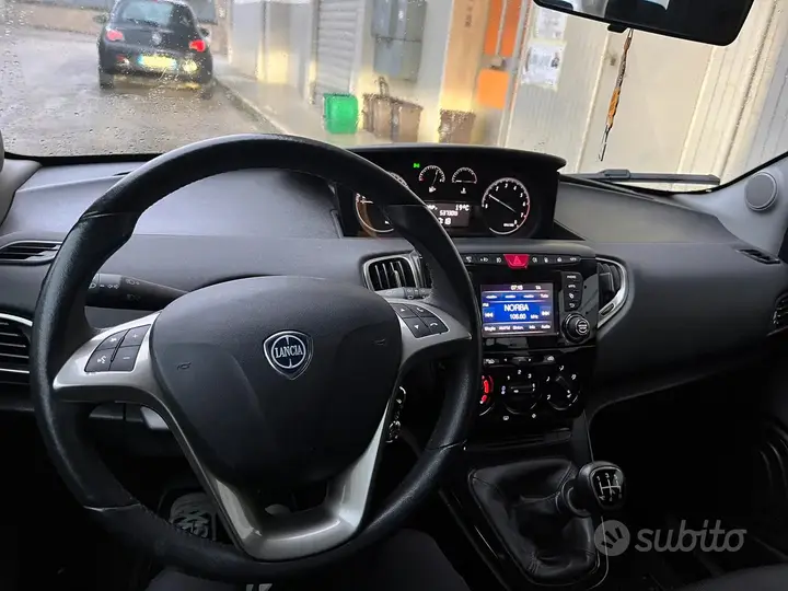 Lancia Ypsilon 2019 photo 5