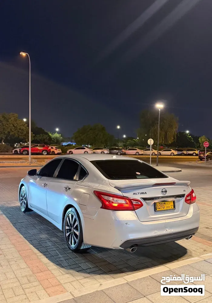 Nissan Altima 2017 photo 2