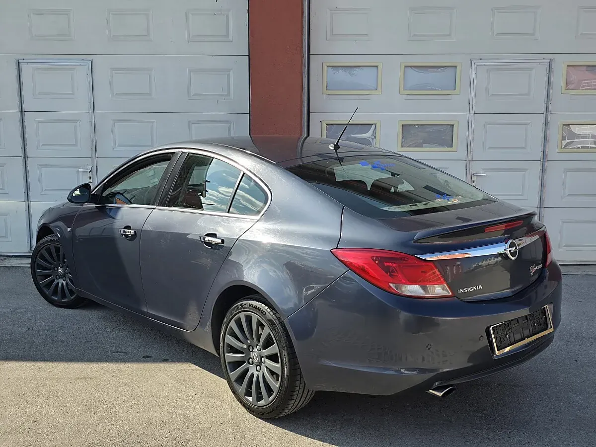 Opel Insignia 2010 photo 3