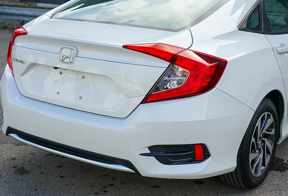 Honda Civic 2018 photo 2