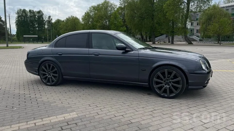 Jaguar S-Type