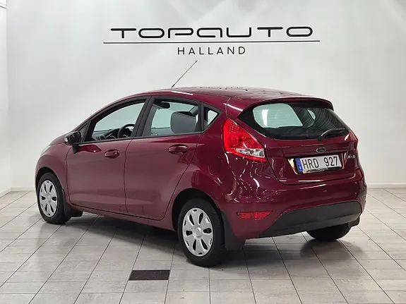 Ford Fiesta 2010 photo 2