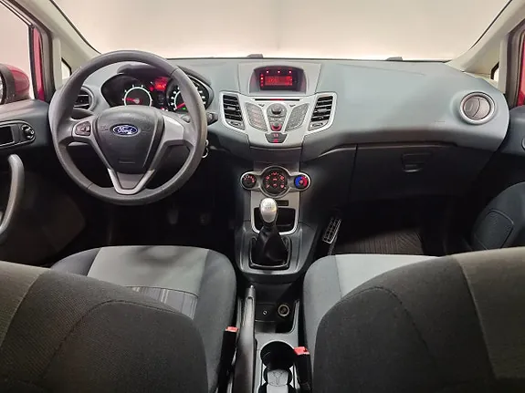 Ford Fiesta 2010 photo 5