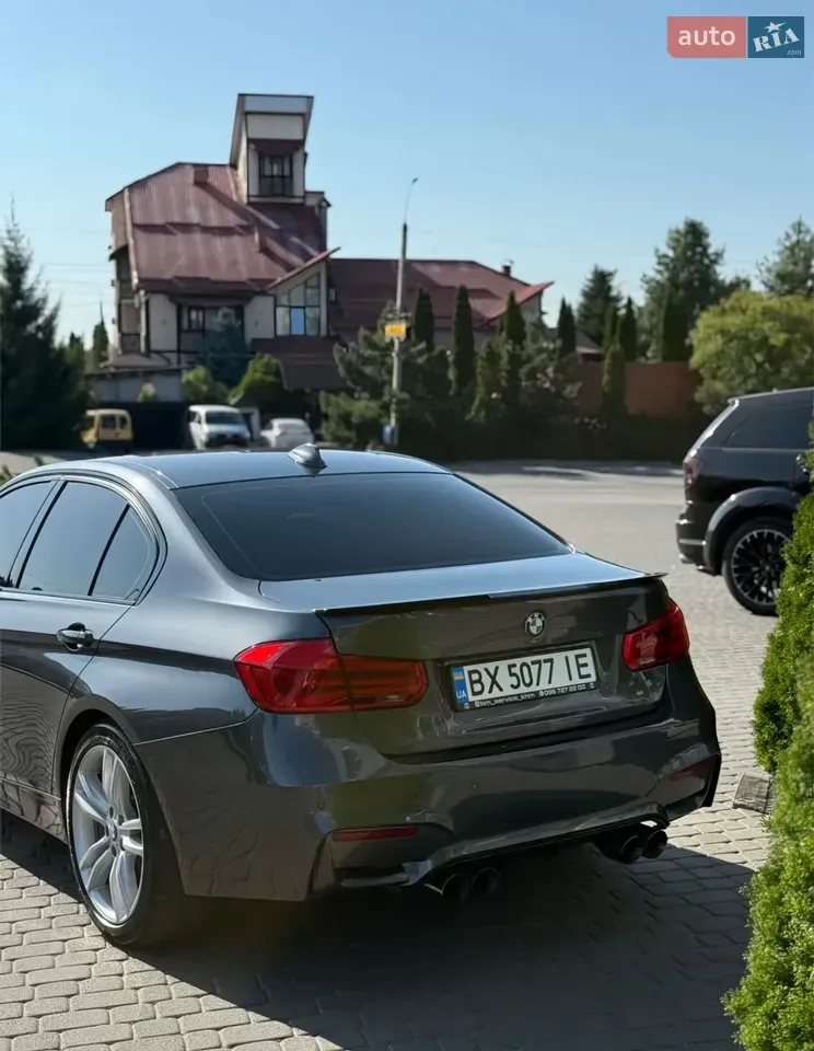 BMW 3 Series 2017 photo 2