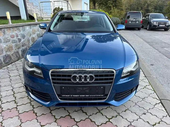 Audi A4 2011 photo 2