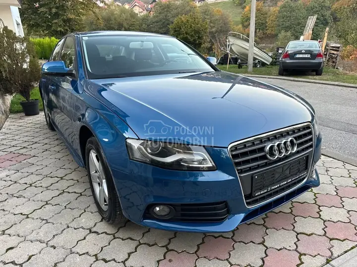 Audi A4 2011 photo 3