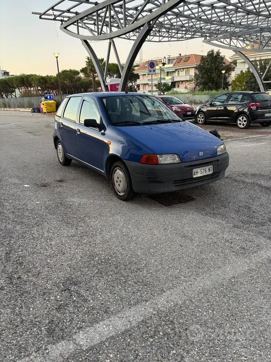 Fiat Punto 1996 photo 2