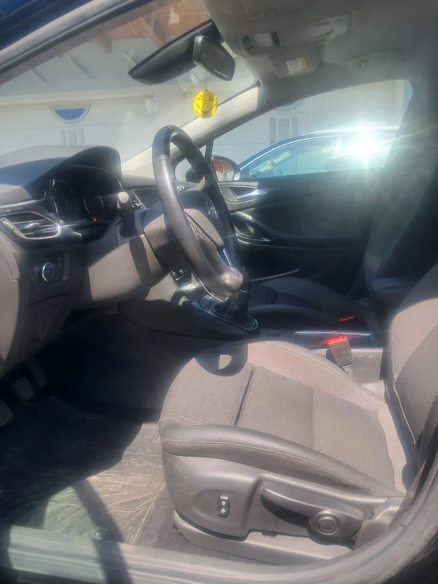 Opel Astra 2019 photo 3