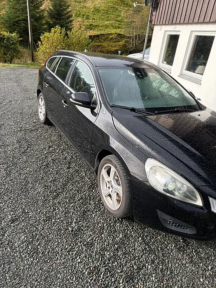 Volvo V60 2011 photo 2
