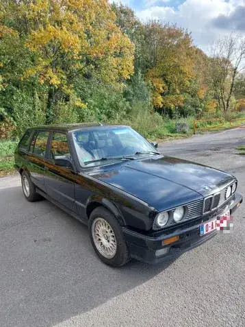 BMW E30