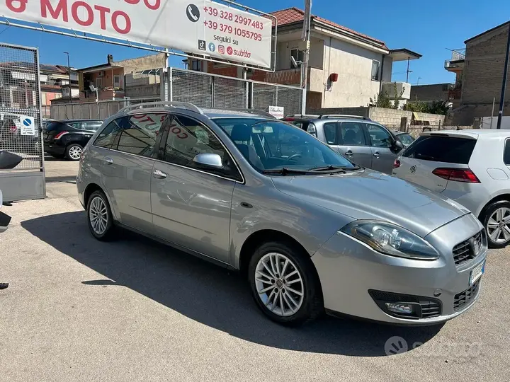 Fiat Croma 2010 photo 2