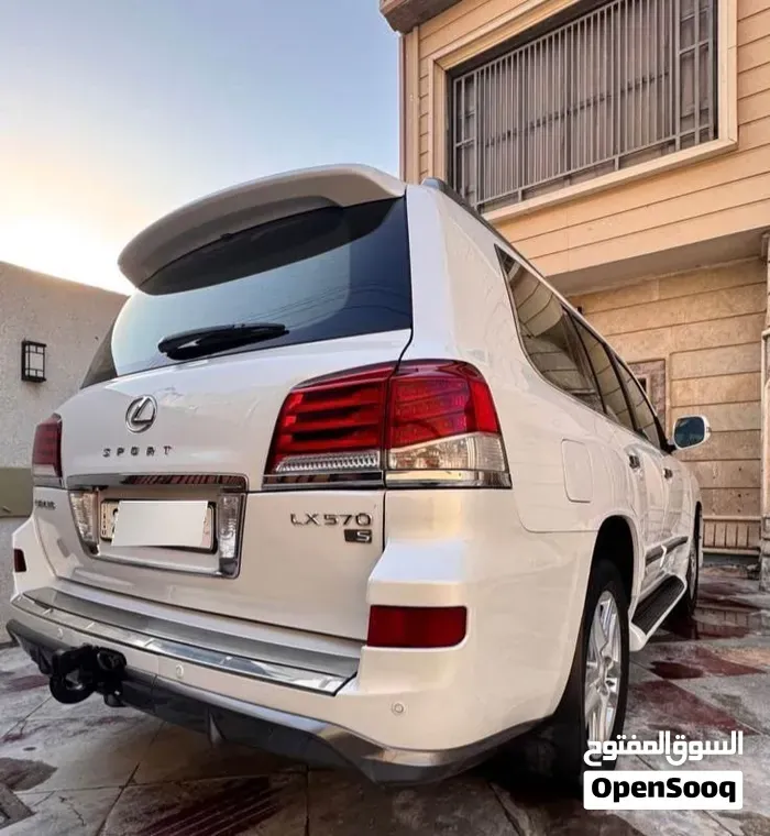 Lexus Lx 570 2014 photo 2