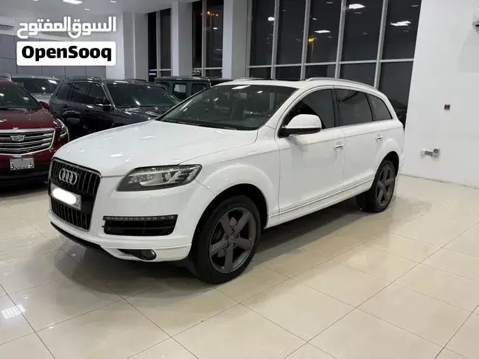 Audi Q7 2012 photo 2