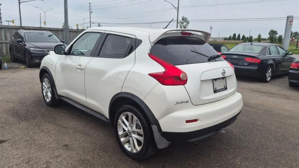 Nissan Juke 2013 photo 3
