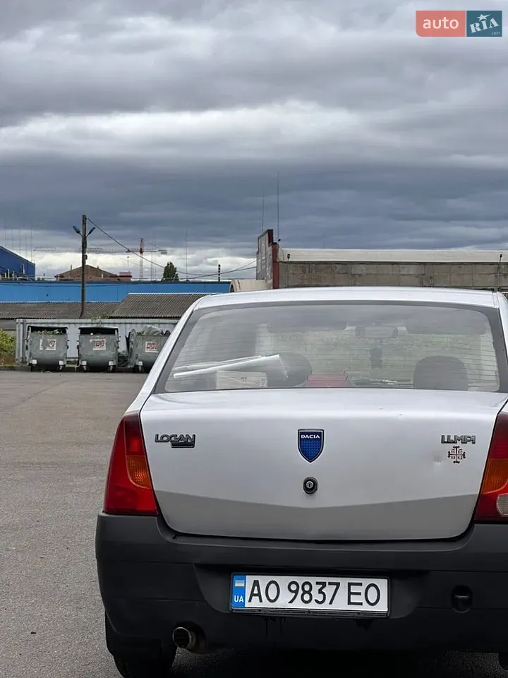 Dacia Logan 2006 photo 4