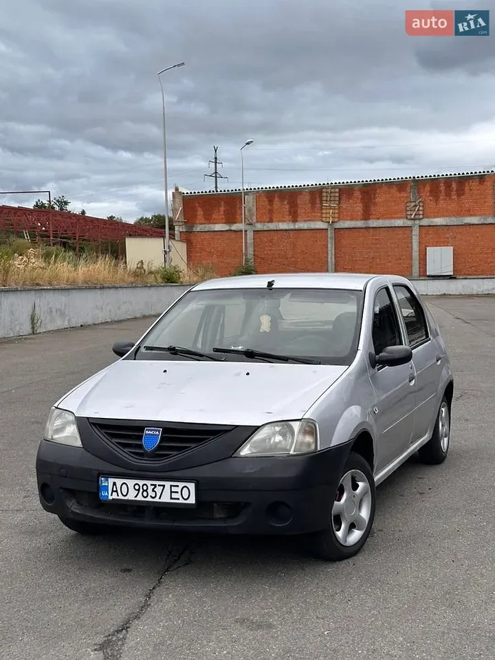 Dacia Logan 2006 photo 2
