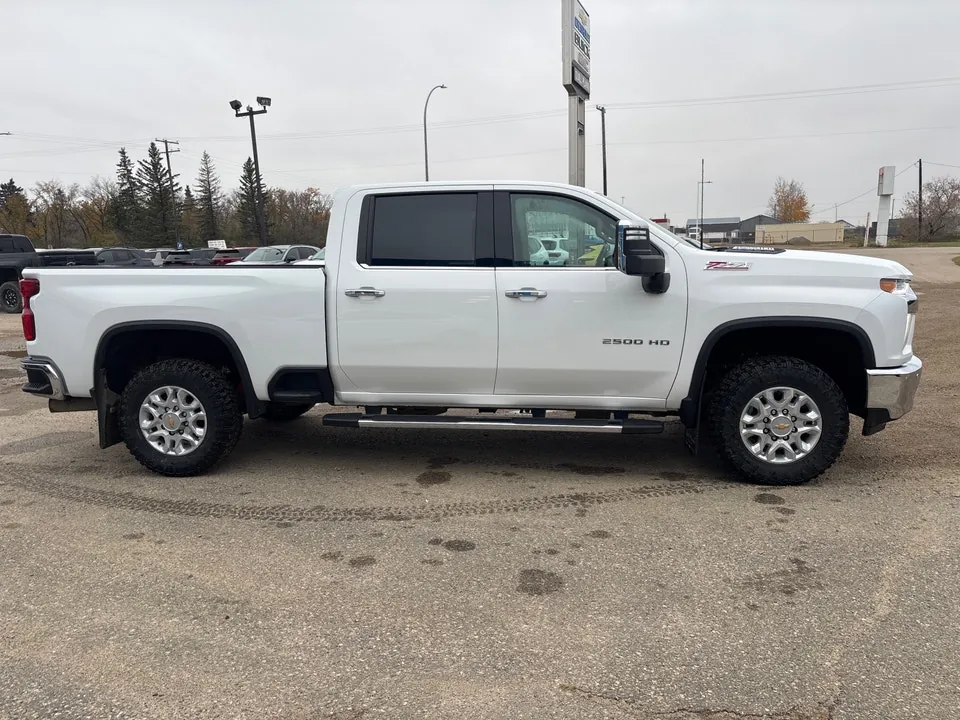 Chevrolet Silverado 2500 2023 photo 3