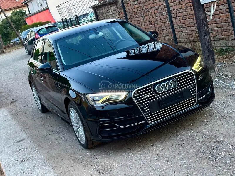 Audi A3 2015 photo 3