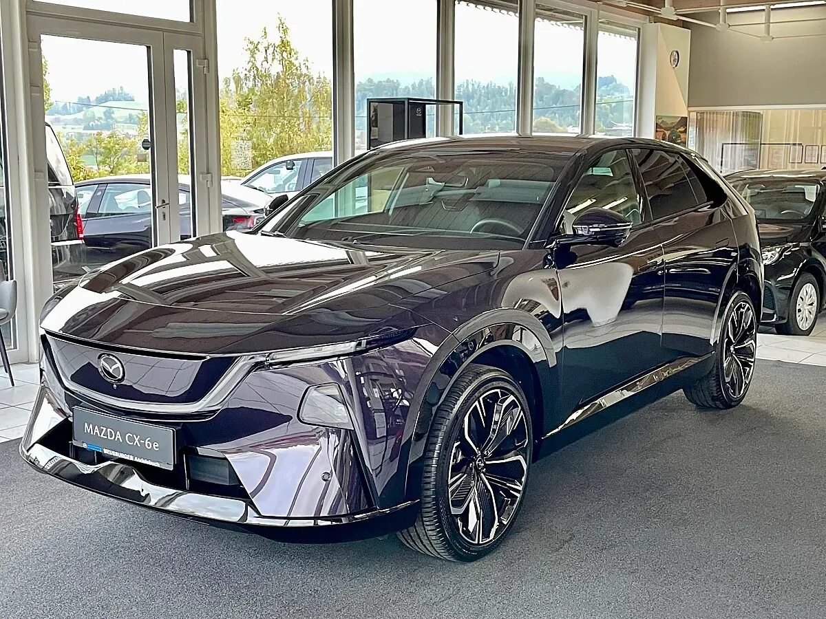 Mazda Cx-6E
