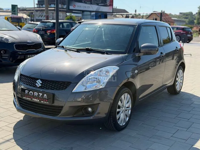 Suzuki Swift 2010 photo 2