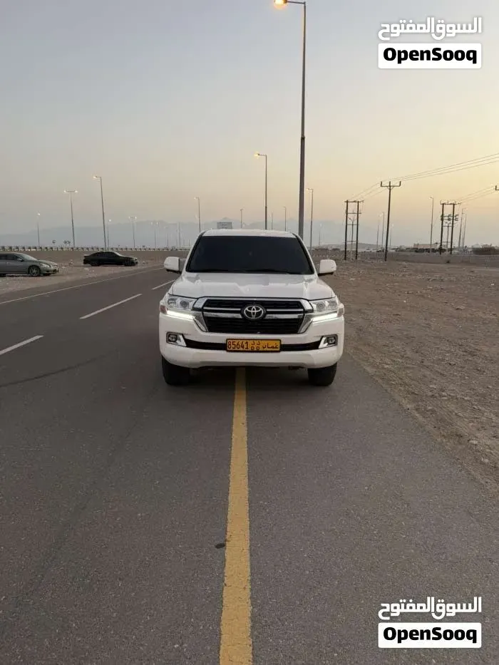 Toyota Land Cruiser 2018 photo 3