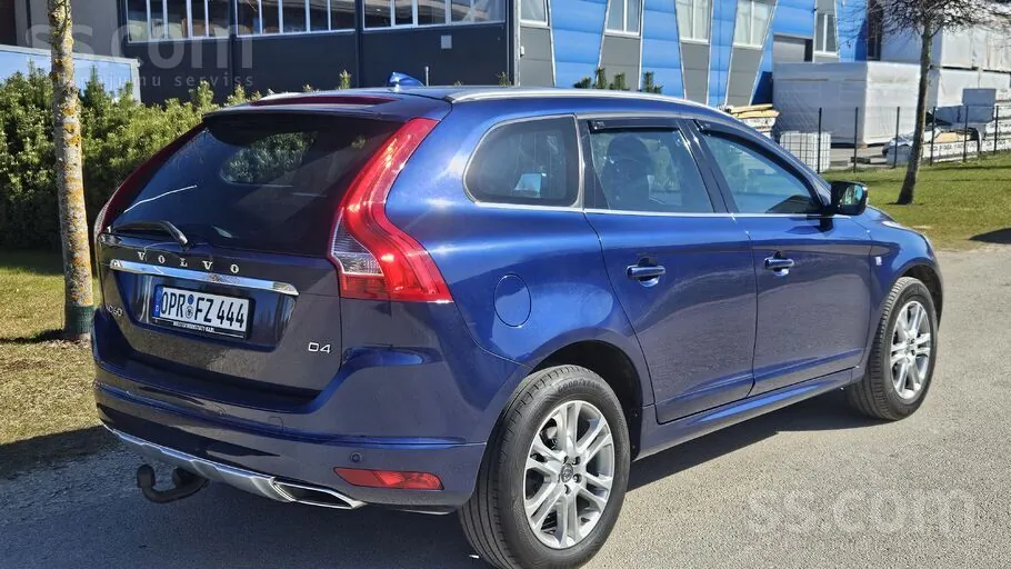 Volvo Xc60 2018 photo 2