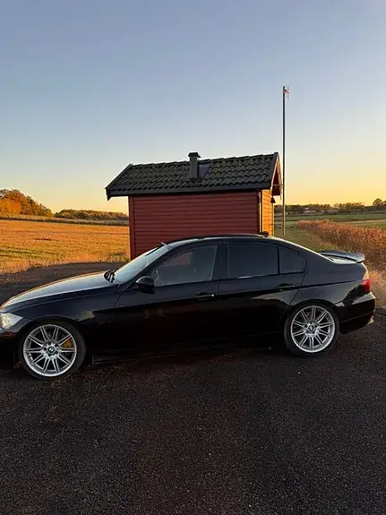 BMW 325D 2008 photo 3