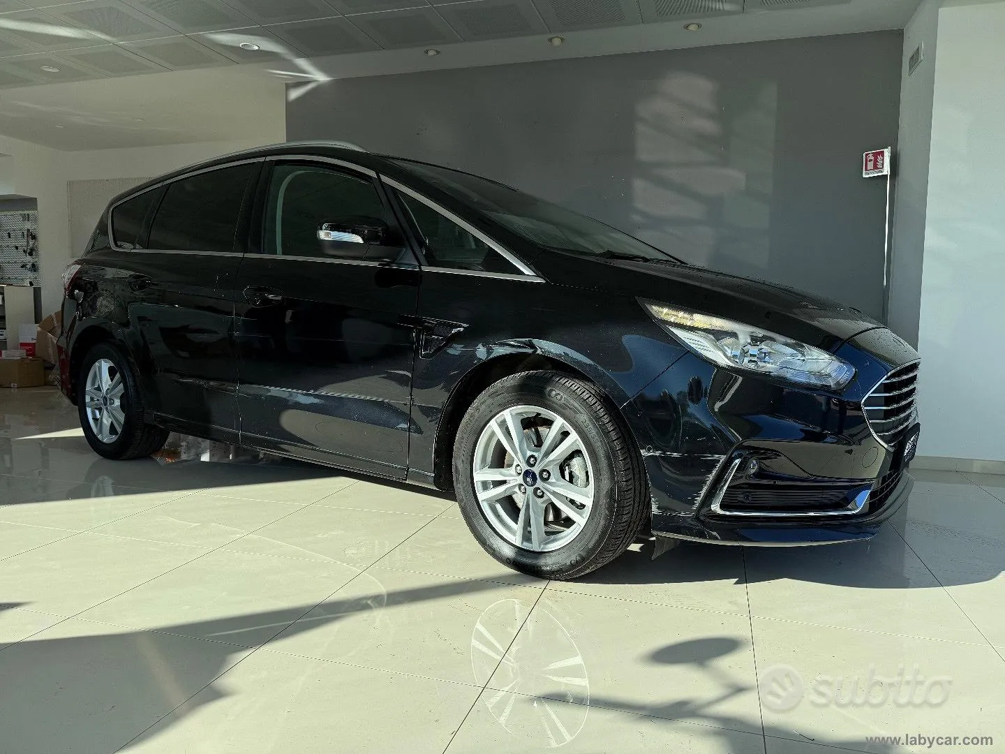 Ford S-Max 2022 photo 2